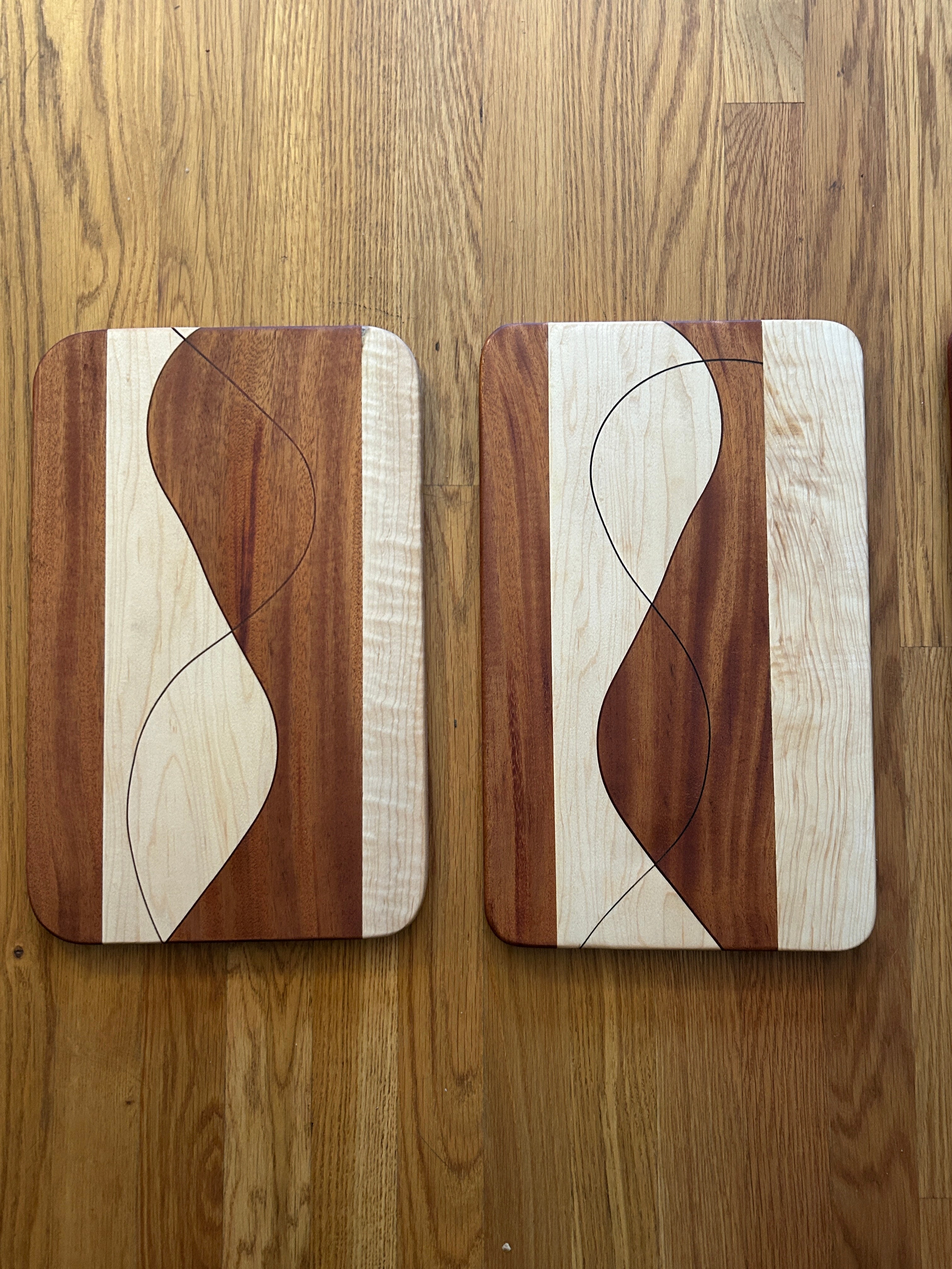 Handcrafted Woven Pattern Cutting Board - Mahogany & Maple