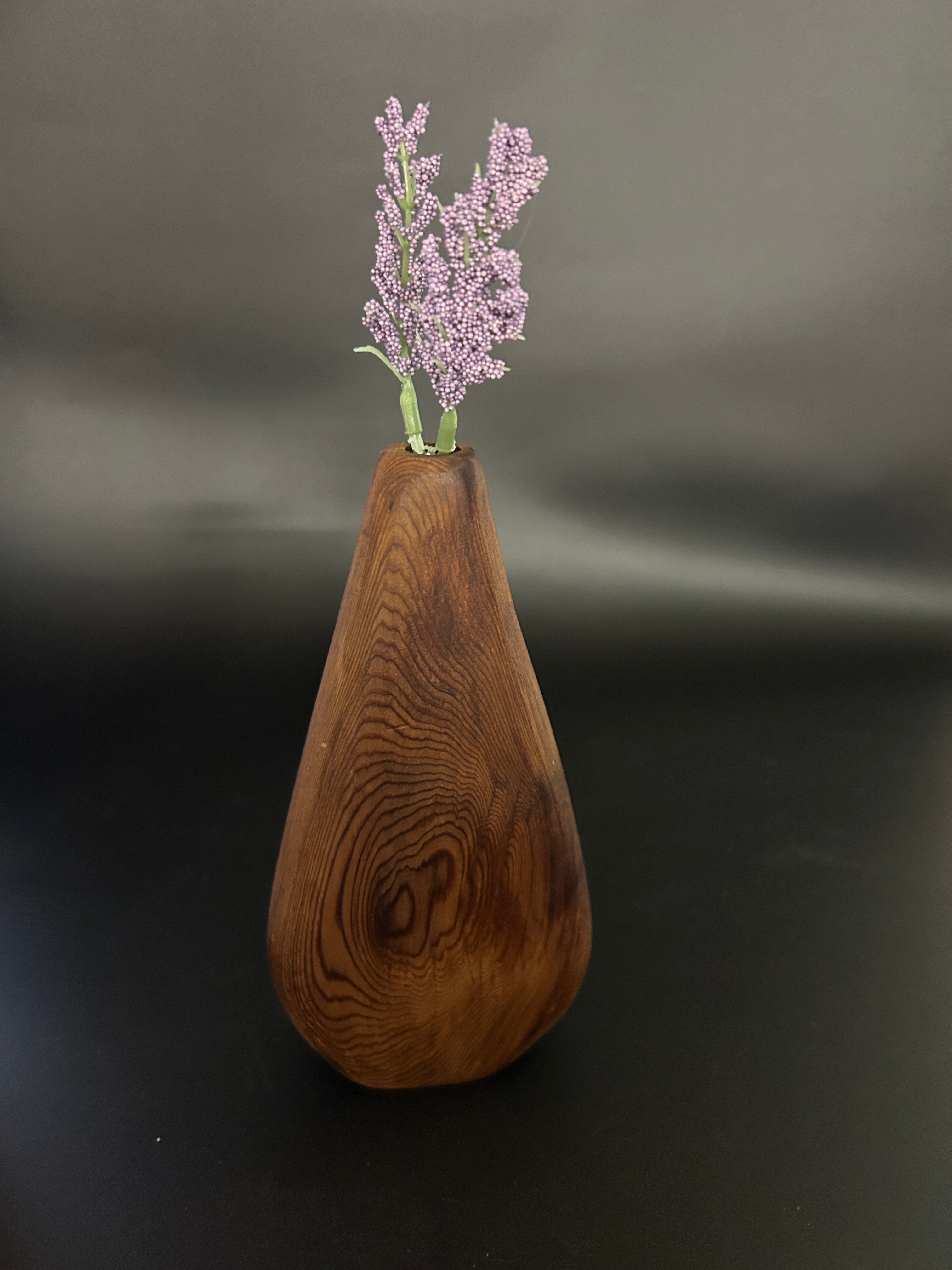 Medium Teardrop Bud Vase