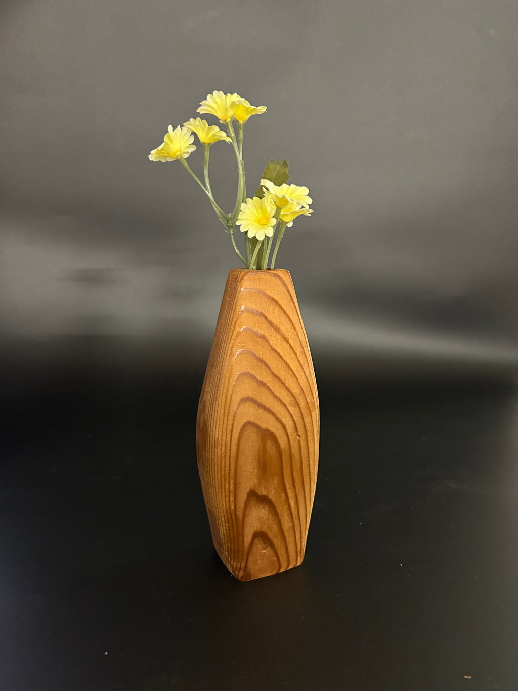 Silhouette Bud Vase - Medium