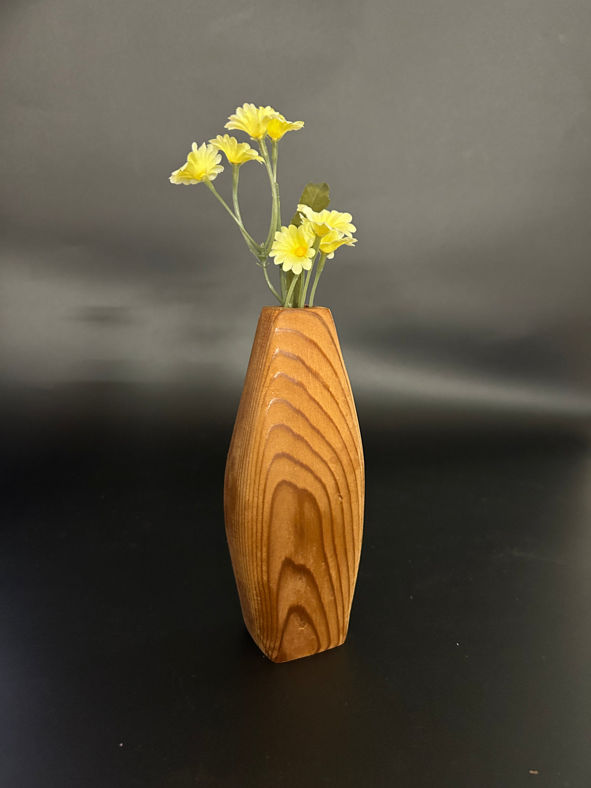 Silhouette Bud Vase - Medium
